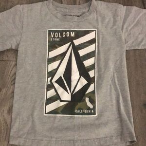 Boys volcom tshirts